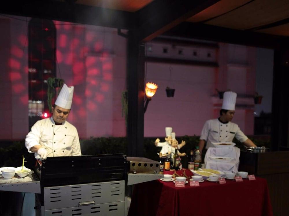 Pasar Baru Square Hotel Bandung Esterno foto