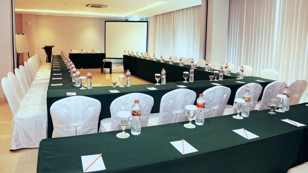 Pasar Baru Square Hotel Bandung Esterno foto